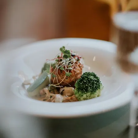 G'sund & Wasnerin - Adults Only 4*