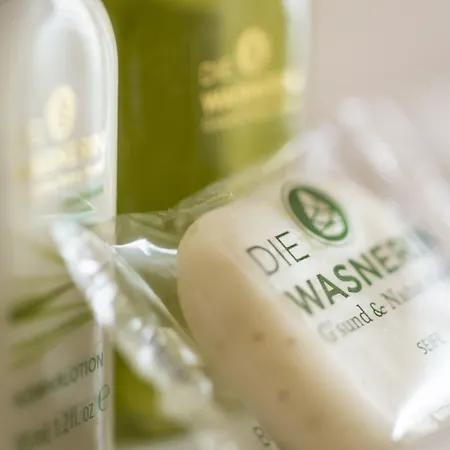 G'sund & Wasnerin - Adults Only