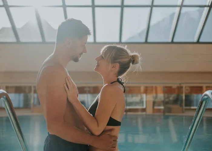 G'sund & Wasnerin - Adults Only